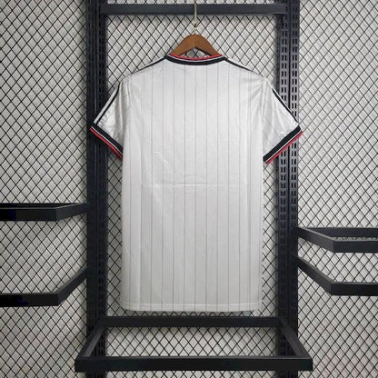 Camisa retrô reserva do Manchester United 1983/84
