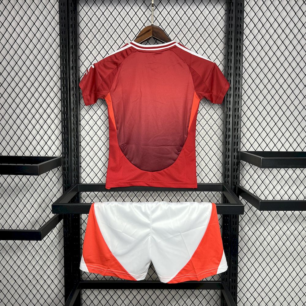 Kit Infantil Manchester United 2024/25