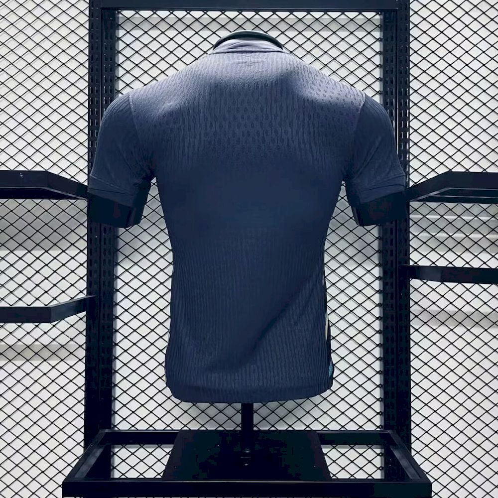 Camisa reserva da Inglaterra para a Eurocopa 2024/25, versão jogadora