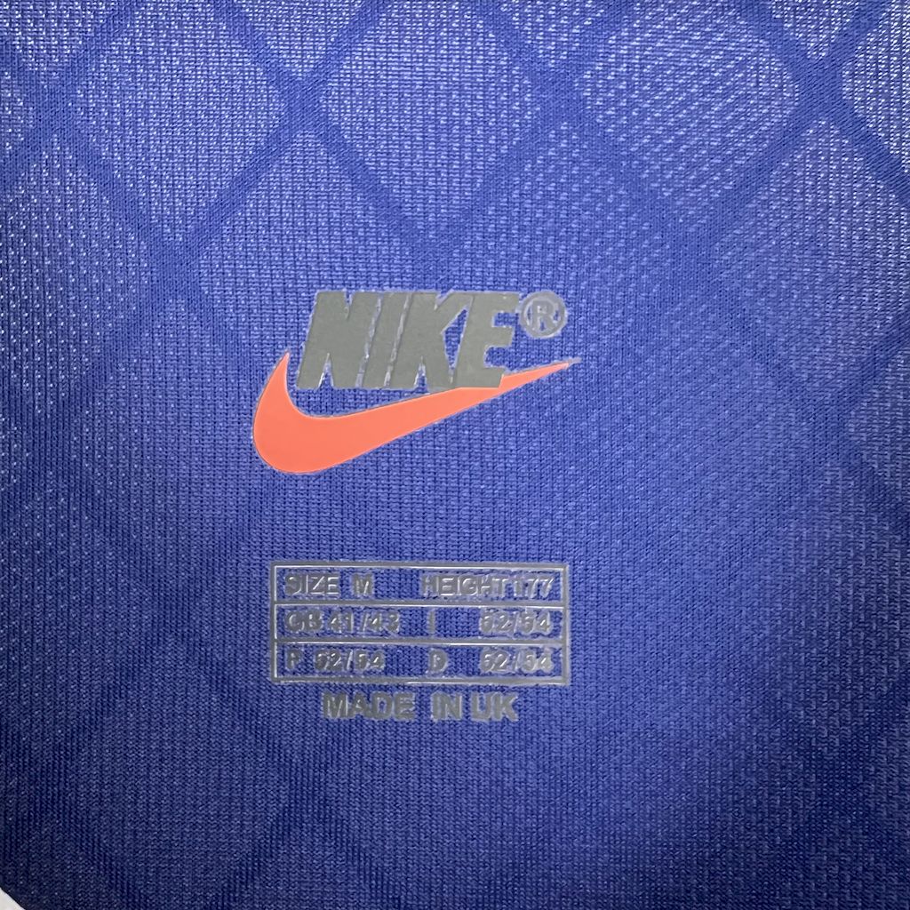 Camisa retrô do Inter de Milão 1998/99
