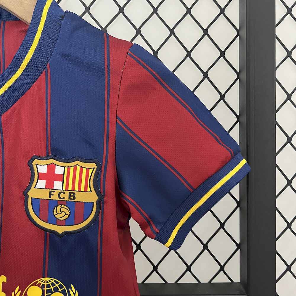 Camisa e shorts retrô infantil do Barcelona 2009/10