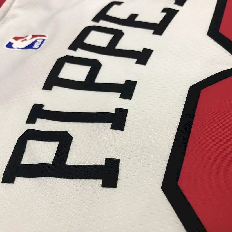 Camisa Scottie Pippen Masculina Branca Versão Jogador – Edição Clássica