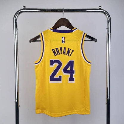 Camisa amarela do time juvenil Kobe Bryant