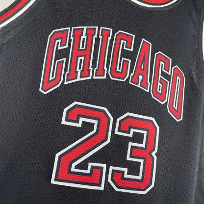 Camisa preta do time juvenil Michael Jordan