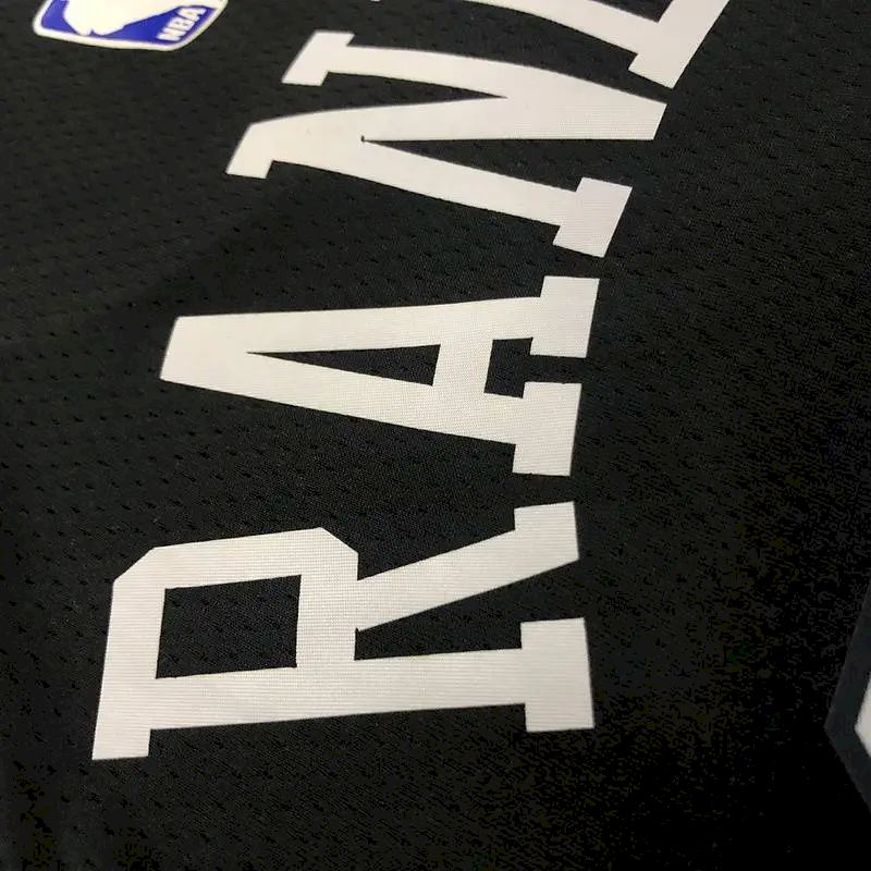 Camisa masculina Julius Randle Swingman preta – Edição City