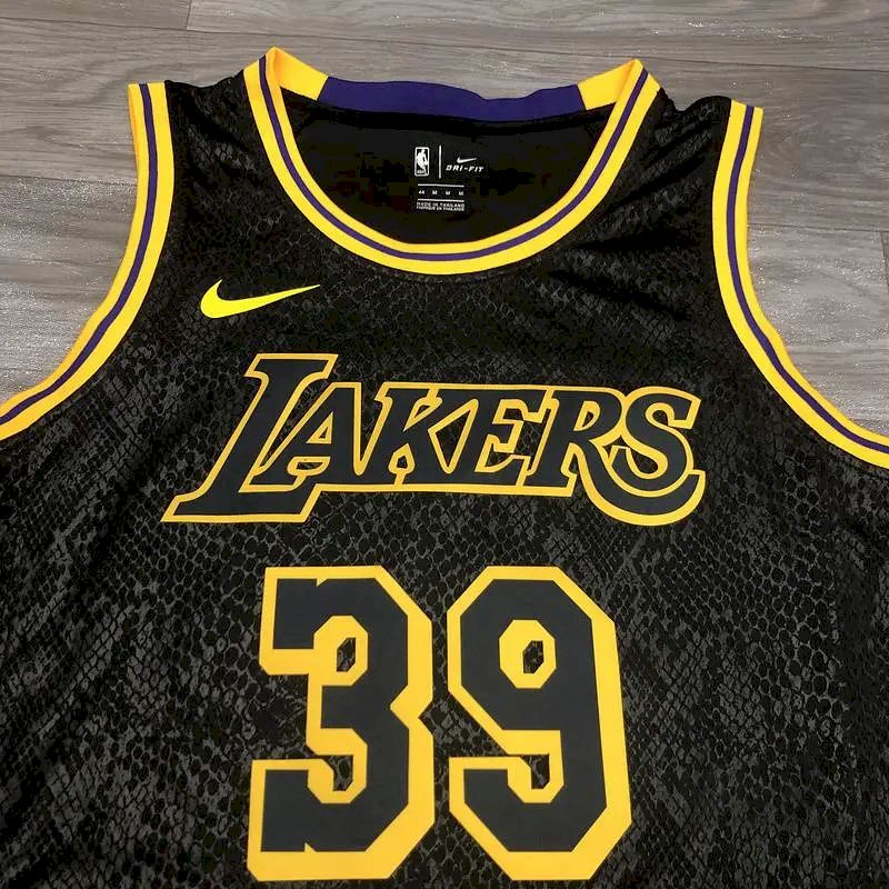 Camisa Dwight Howard Black Mamba versão masculina de jogador