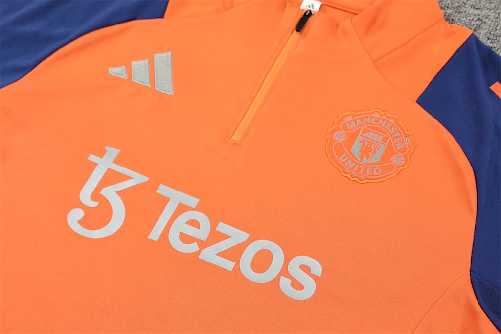 Suéter e calça adulto Manchester United 2024/25 com zíper 14001