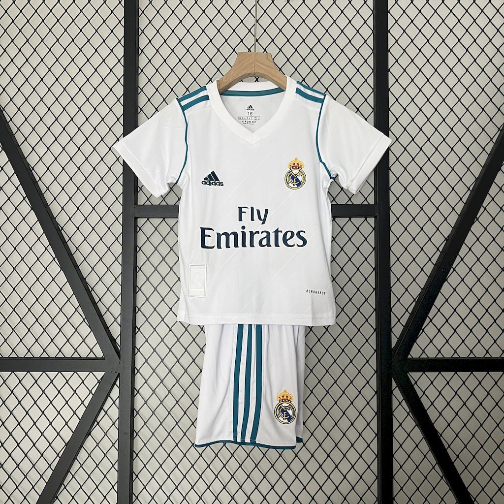 Camisa e shorts retrô infantil do Real Madrid 1998/00