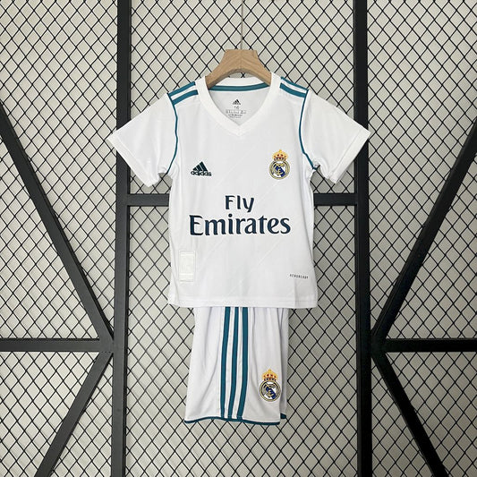 Camisa e shorts retrô infantil do Real Madrid 1998/00
