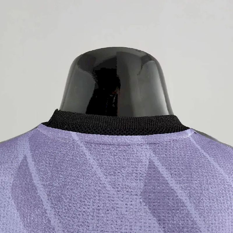 Camisa reserva do Real Madrid 2022/23, versão 2 do jogador