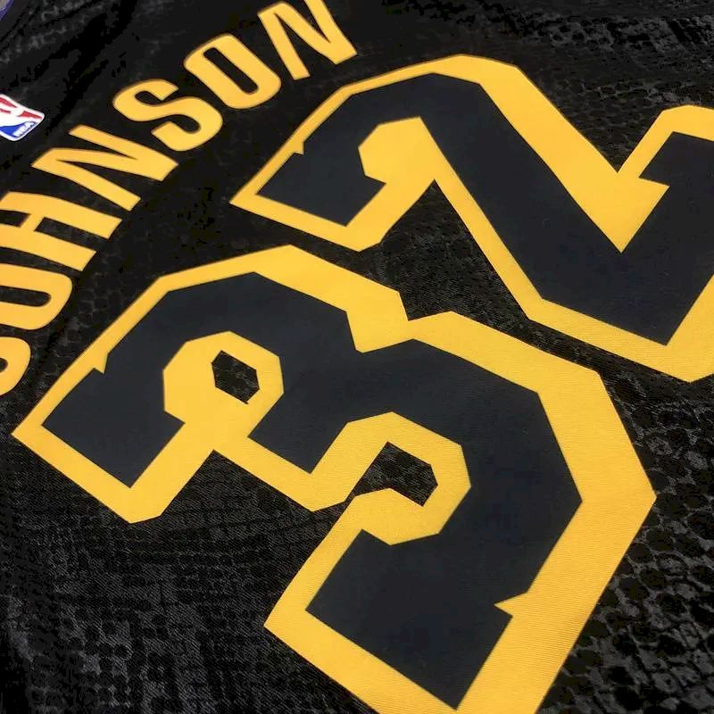 Camisa masculina Earvin Johnson Black Mamba versão jogador