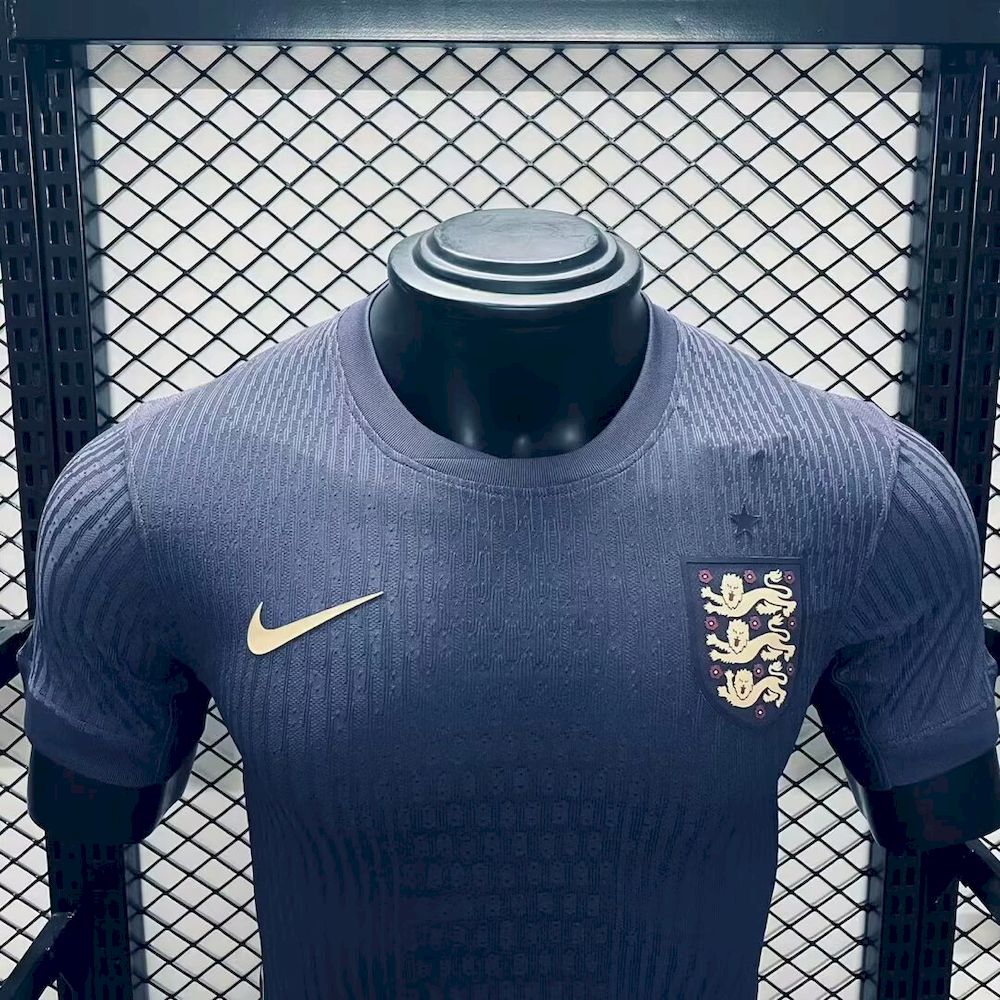 Camisa reserva da Inglaterra para a Eurocopa 2024/25, versão jogadora