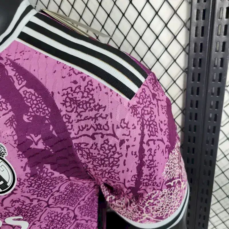 Camisa Real Madrid Edição Especial Rosa 2023/24 Versão Jogador