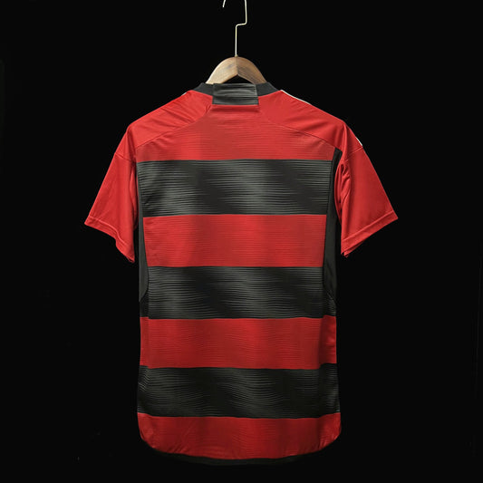 Camisa titular do Flamengo 2023/24