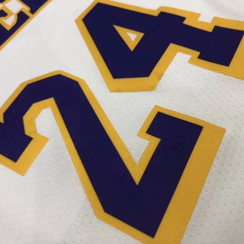 Camisa Kobe Bryant Masculina Branca Versão Jogador – Edição Clássica Retro