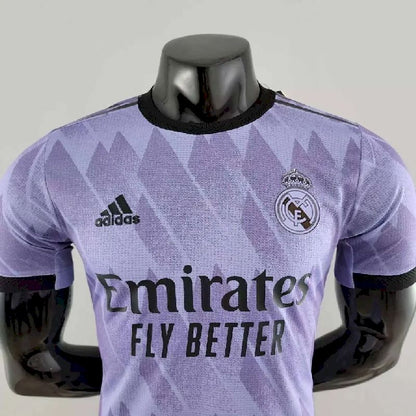 Camisa reserva do Real Madrid 2022/23, versão 2 do jogador