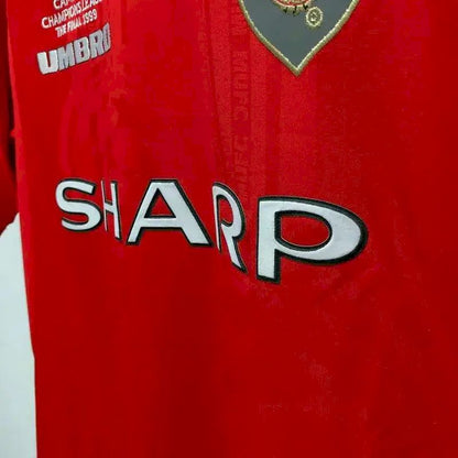 Camisa retrô da final da Liga dos Campeões em casa do Manchester United de 1999