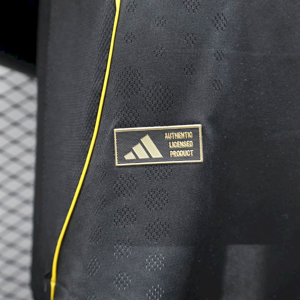 Real Madrid 2025/26 Black Especial Jersey Player Version