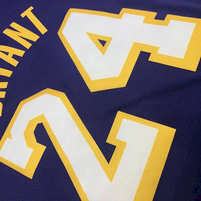 Camisa Kobe Bryant Masculina Roxa Versão Jogador – Edição Clássica Retro