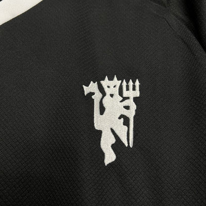 Camisa do quarto goleiro do Manchester United 2024/25
