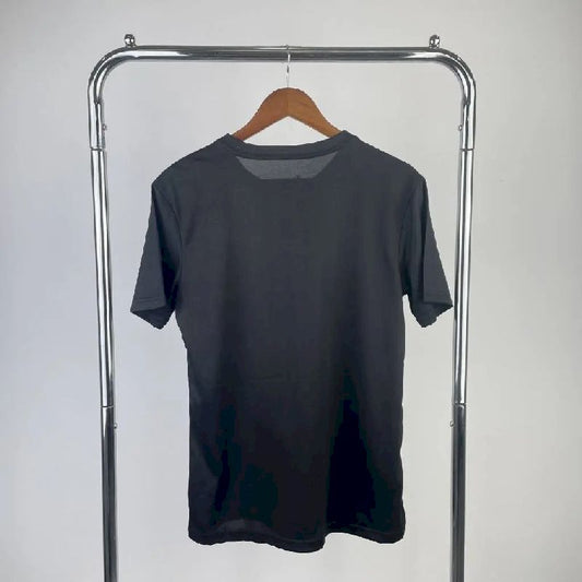 Camiseta preta masculina do time