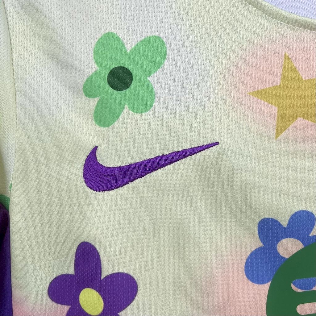 Barcelona 2025/26 Flower Special Edition Kids Kit
