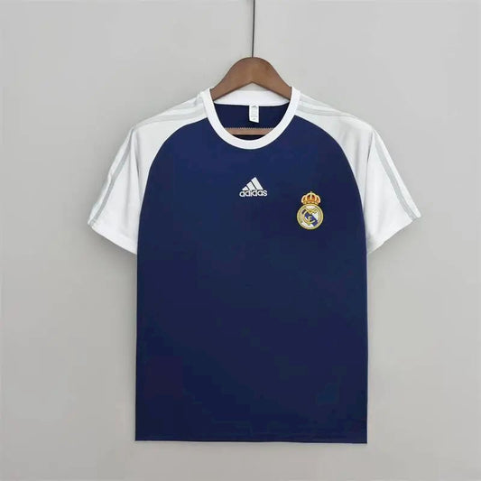 Camisa de treino pré-jogo do Real Madrid 2022/23