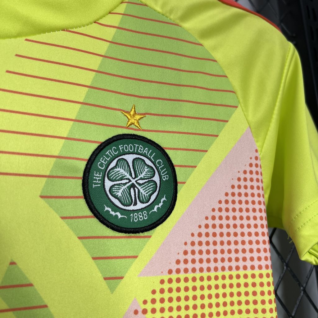 Kit de goleiro infantil do Celtic 2024/25