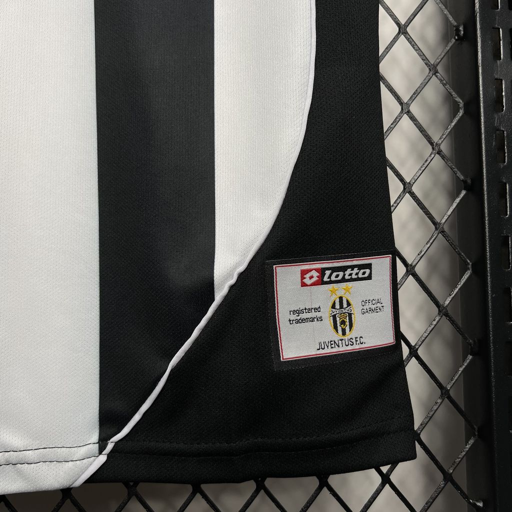 Camisa retrô da Juventus 2002/03 da Liga dos Campeões