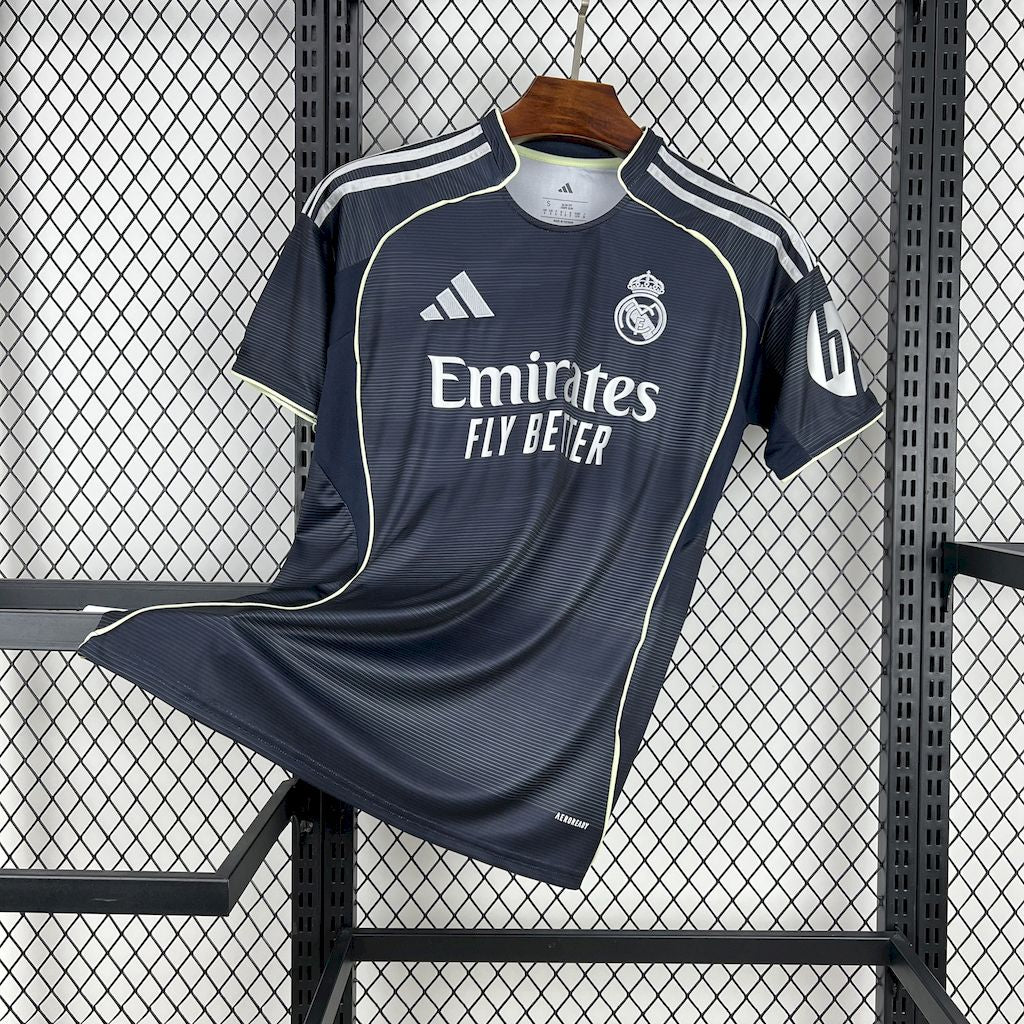 Camisa reserva do Real Madrid 2025/26