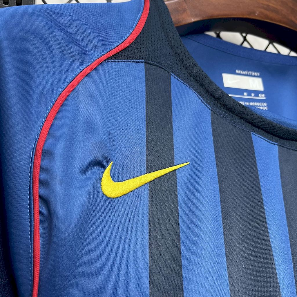 Camisa retrô alternativa do Barcelona 2004/05
