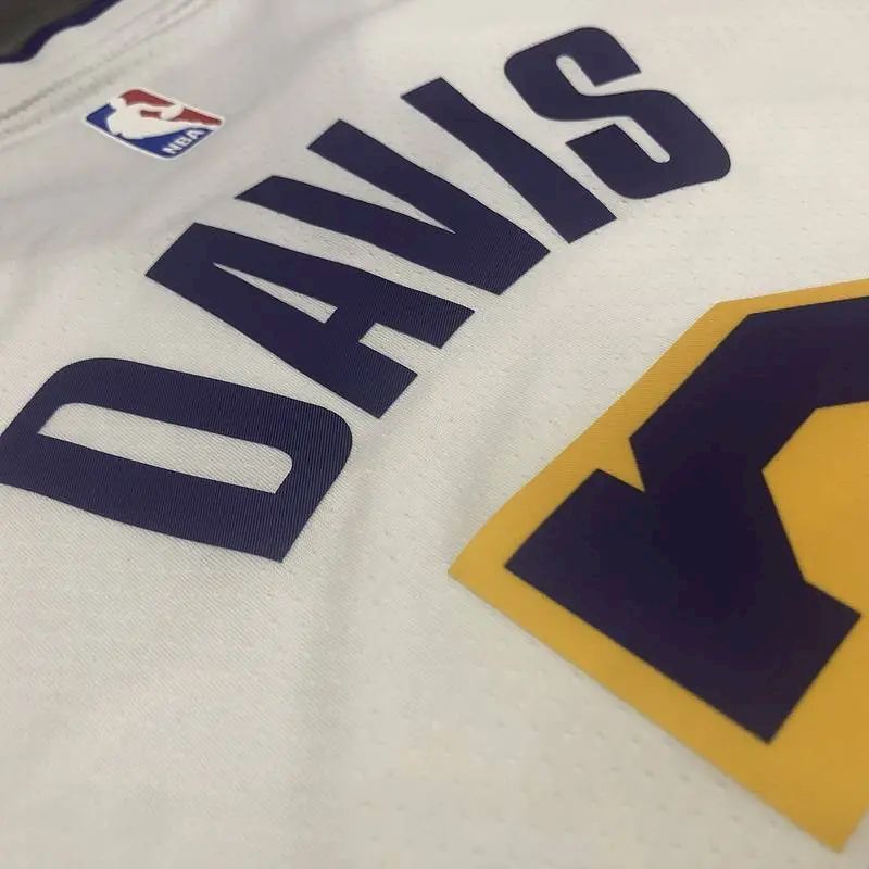 Camisa Anthony Davis Masculina Branca Versão Jogador – Edição Clássica Retro