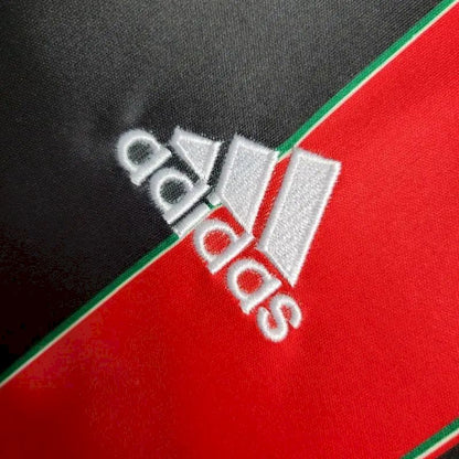 Camisa retrô titular do AC Milan 2012/13