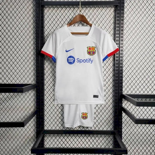 Kit reserva infantil do Barcelona 2023/24