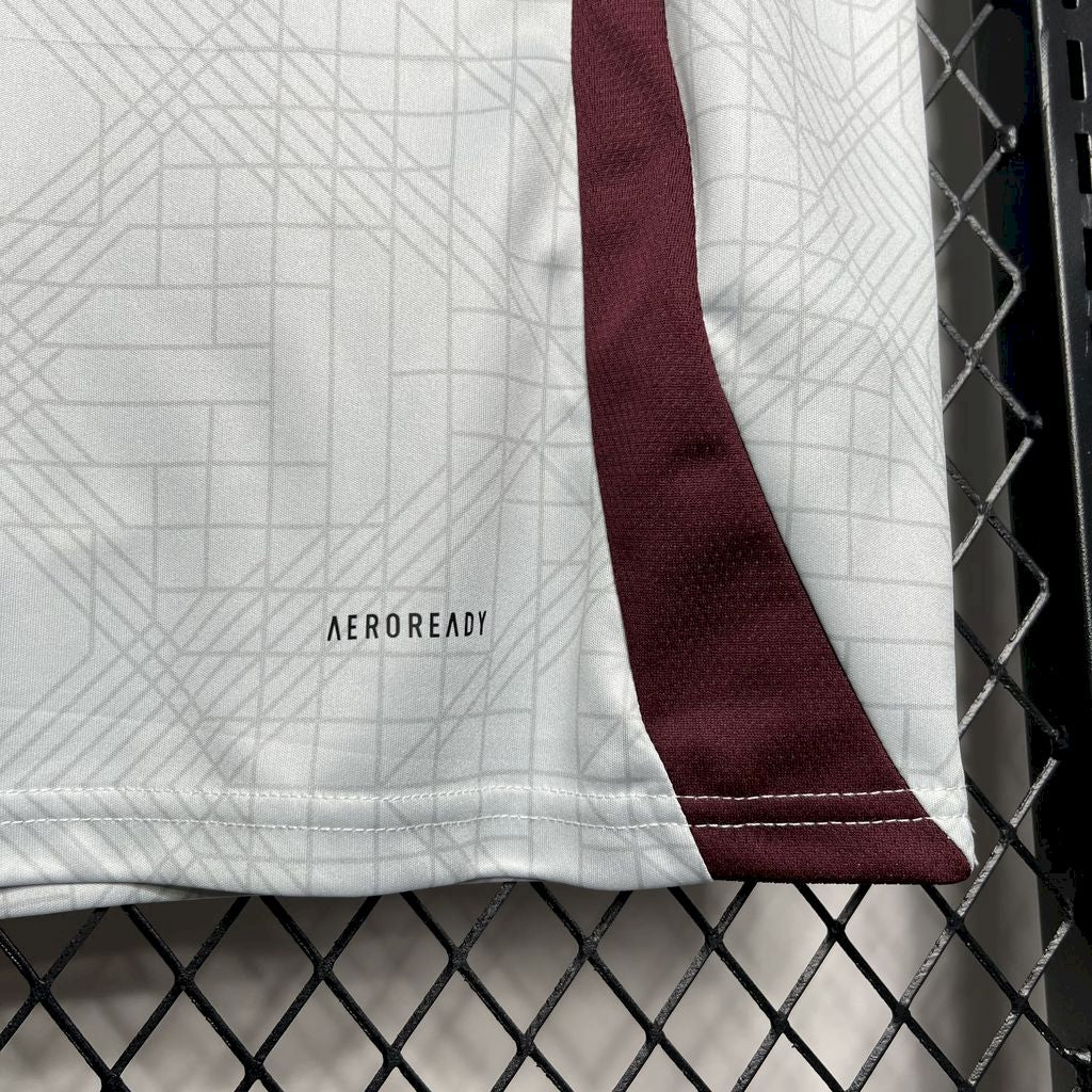 Camisa reserva do Ajax 2024/25 - Terceiro uniforme