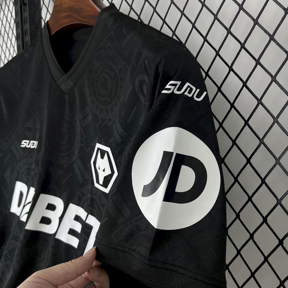 Men's Wolverhampton 2025/26 Goalkeeper Jersey