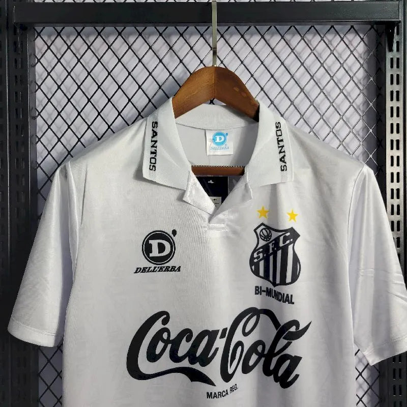 Camisa retrô titular do Santos 1993/94