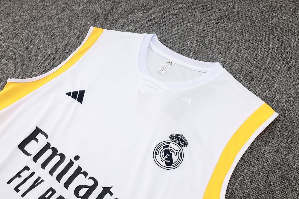 Camiseta regata e short adulto Real Madrid 2023/24 815