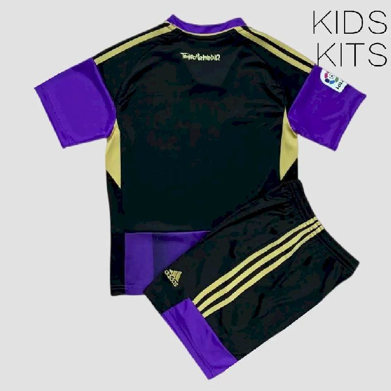 Kit reserva infantil do Real Valladolid 2022/23