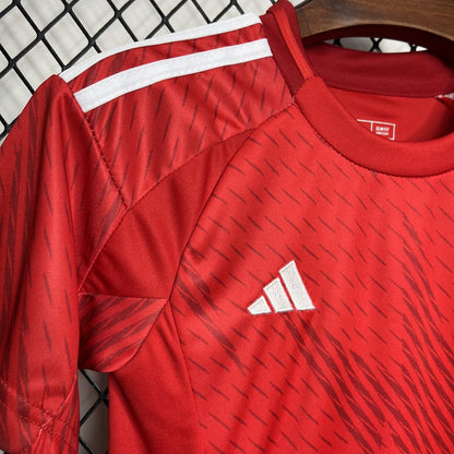 Kit Infantil para a Temporada 2024/25 do Nottingham Forest