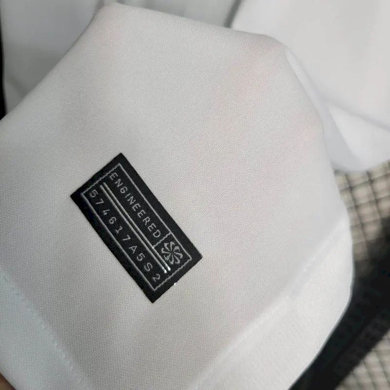 Camisa comemorativa dos 150 anos da Inglaterra 2023/24