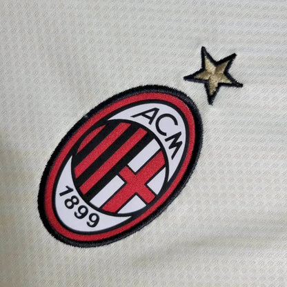 Camisa retrô reserva do AC Milan 2021/22