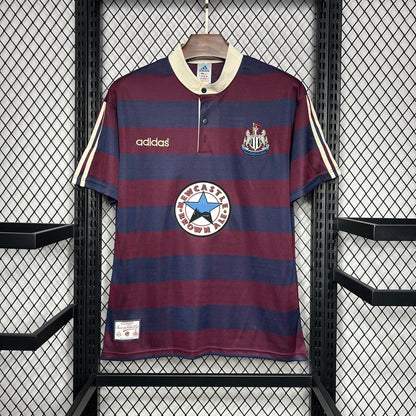 Camisa retrô reserva do Newcastle United 1995/96