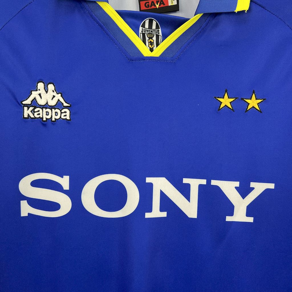 Camisa retrô reserva da Juventus 1996/97