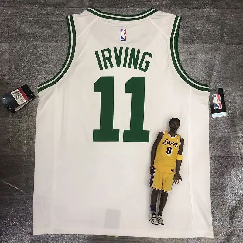 Camisa Kyrie Irving branca masculina versão jogador - edição associação
