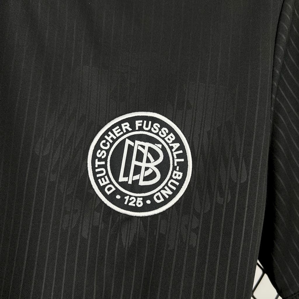 Camisa preta comemorativa dos 125 anos da Alemanha 2025/26