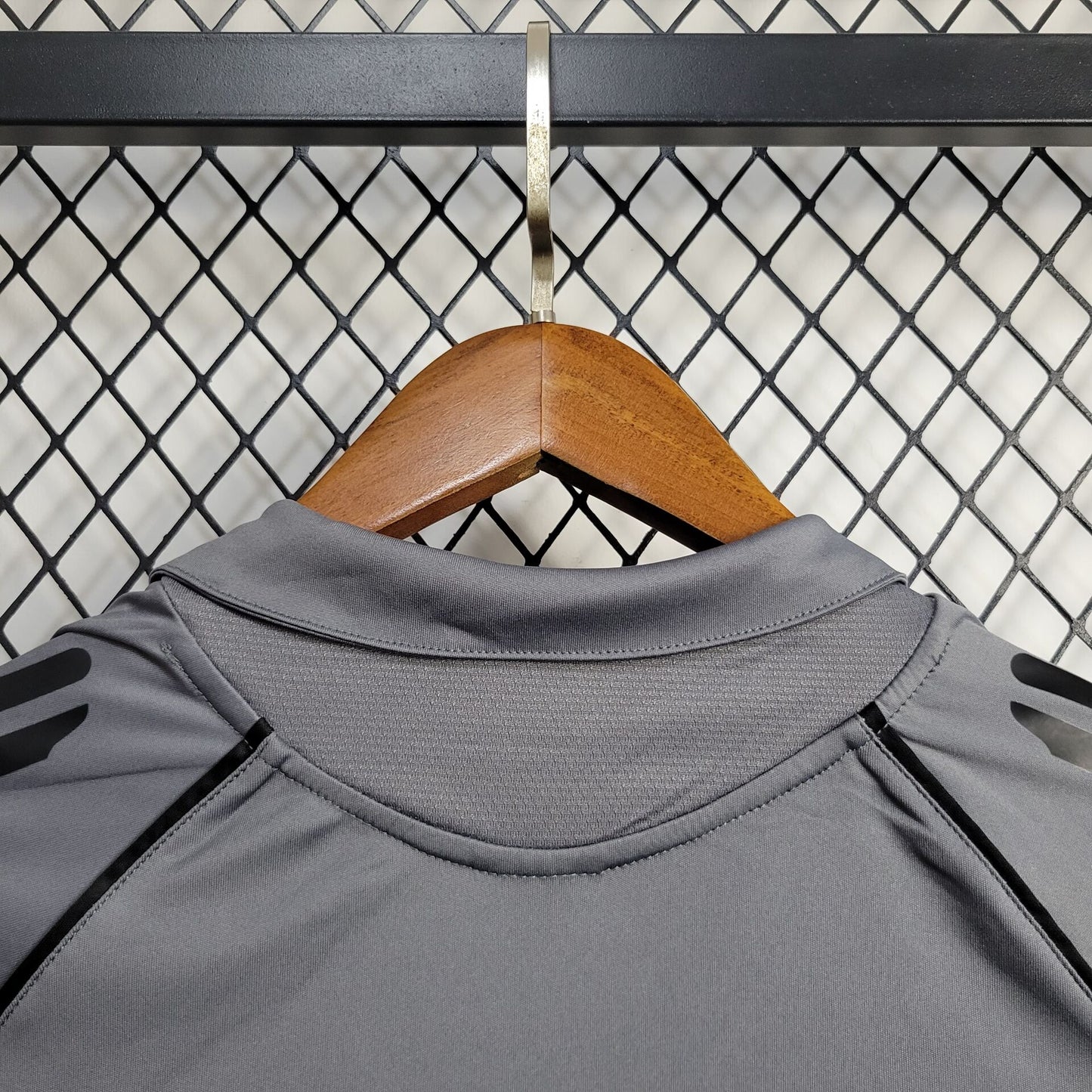 Camisa Retro Terceiro Real Madrid 2005/06