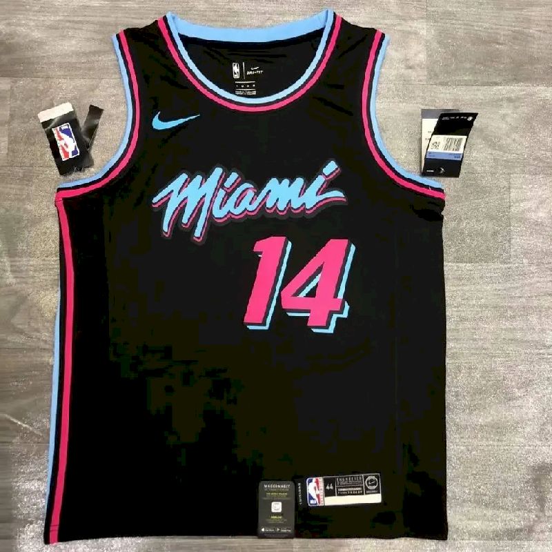 Camisa Tyler Herro Preta Masculina Versão Jogador