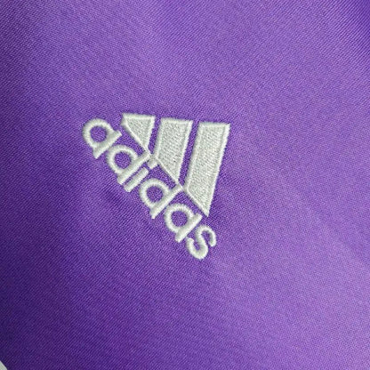 Camisa e shorts retrô infantil do Real Madrid 2017/18