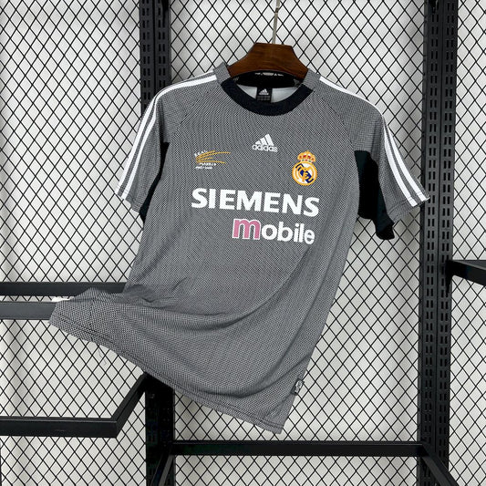 Camisa retrô de goleiro do Real Madrid 2002/03